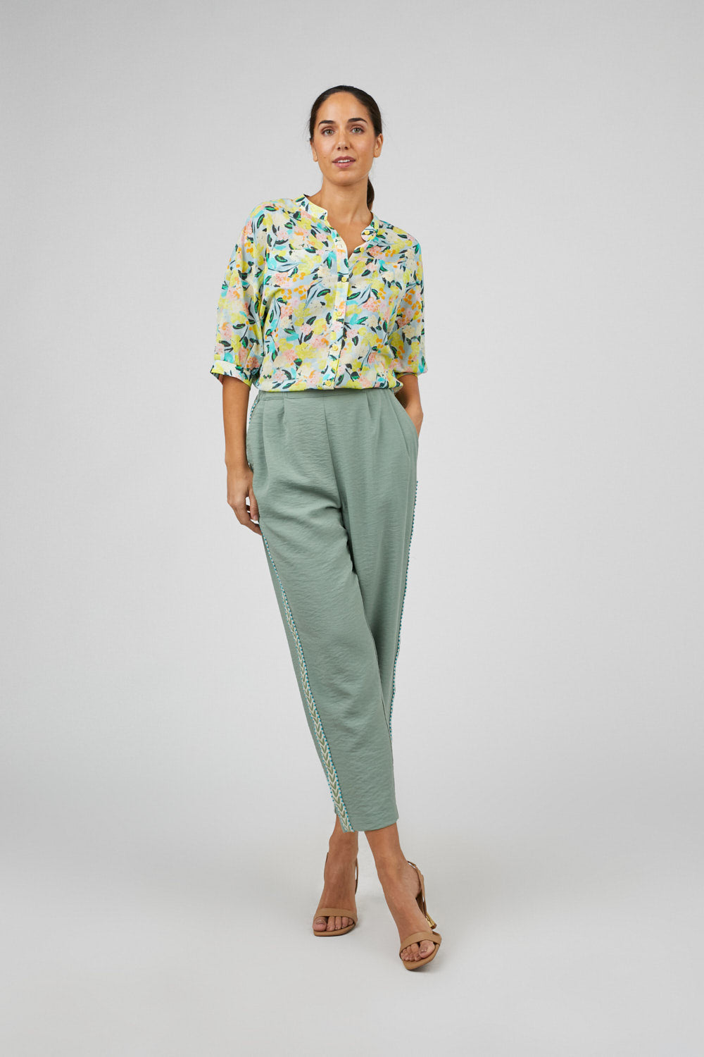 Pantalón Menta, Kaki