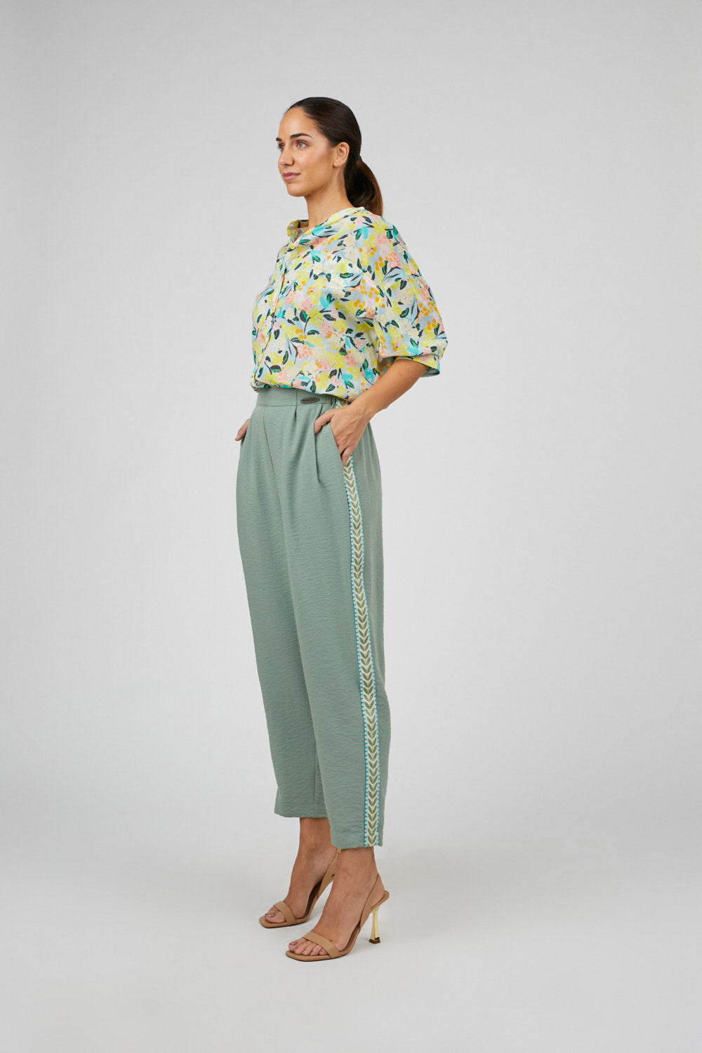 Pantalón Menta, Kaki