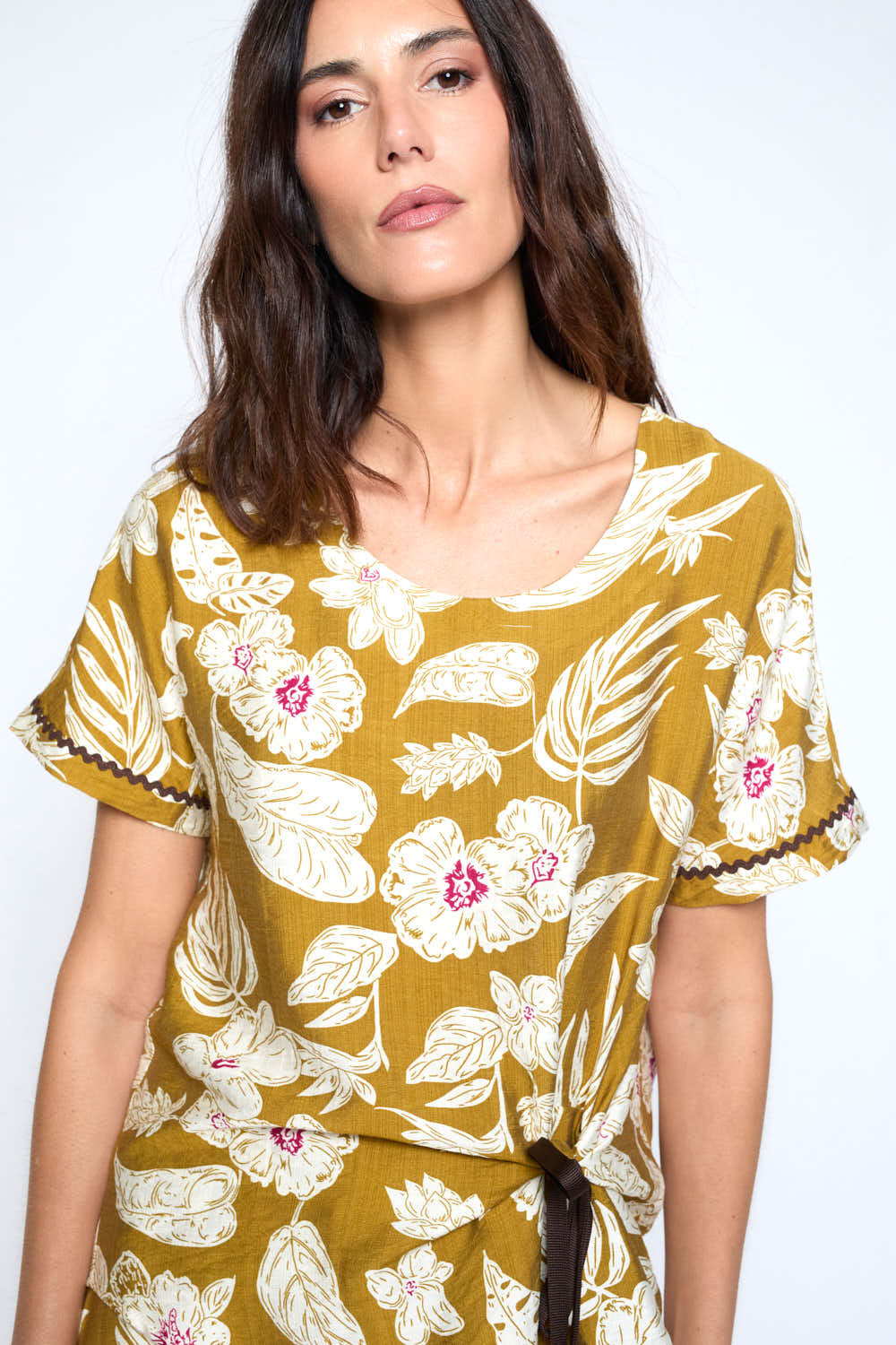 Cuerpo Gaia lazo Camel