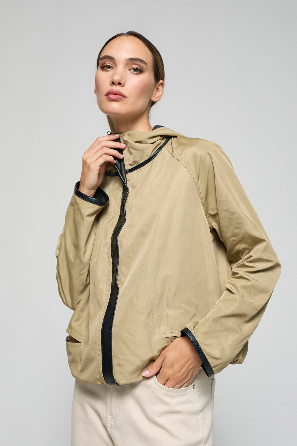 Gabardina Reversible Kira Kaki