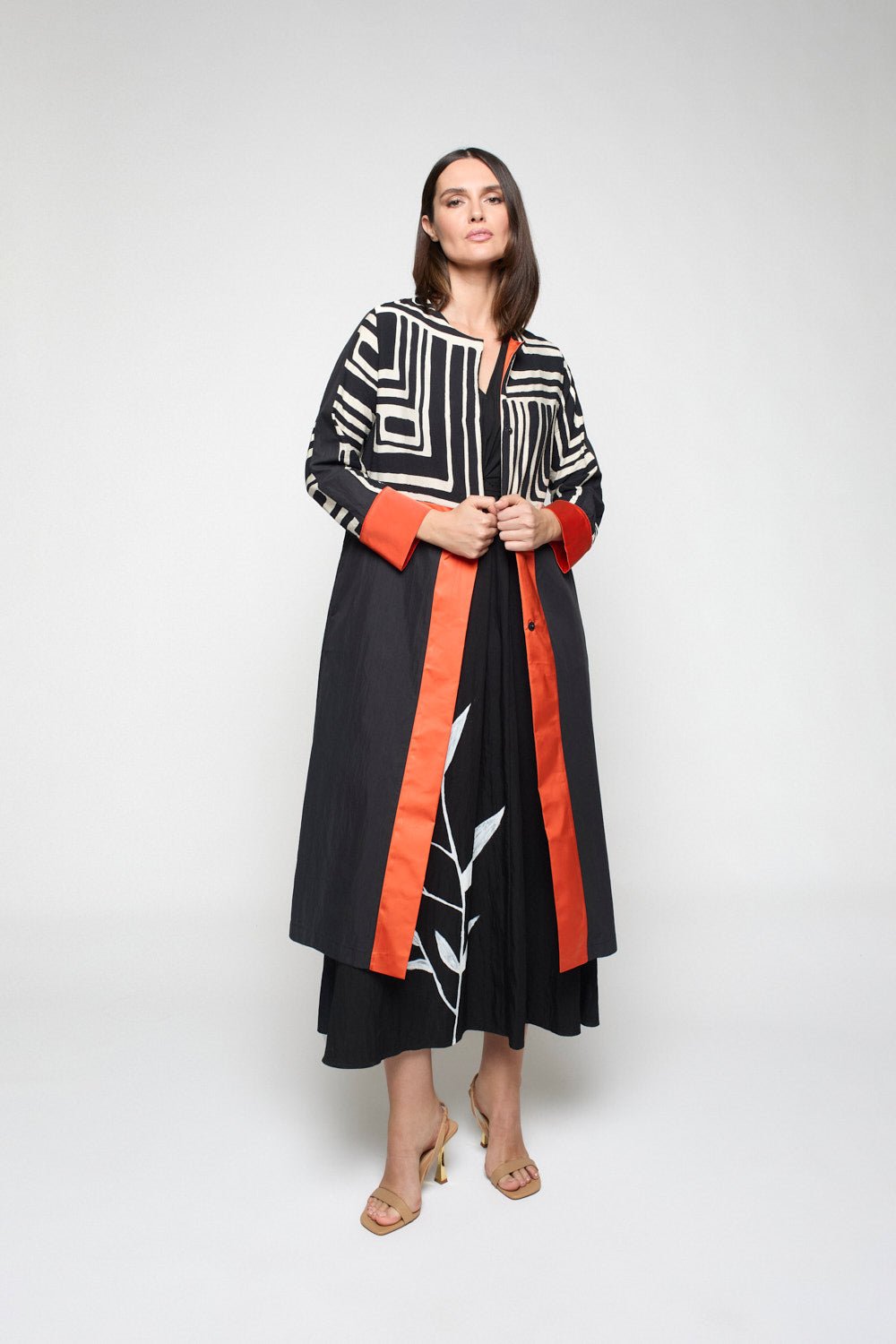 ABRIGO - Mercedes de Miguel