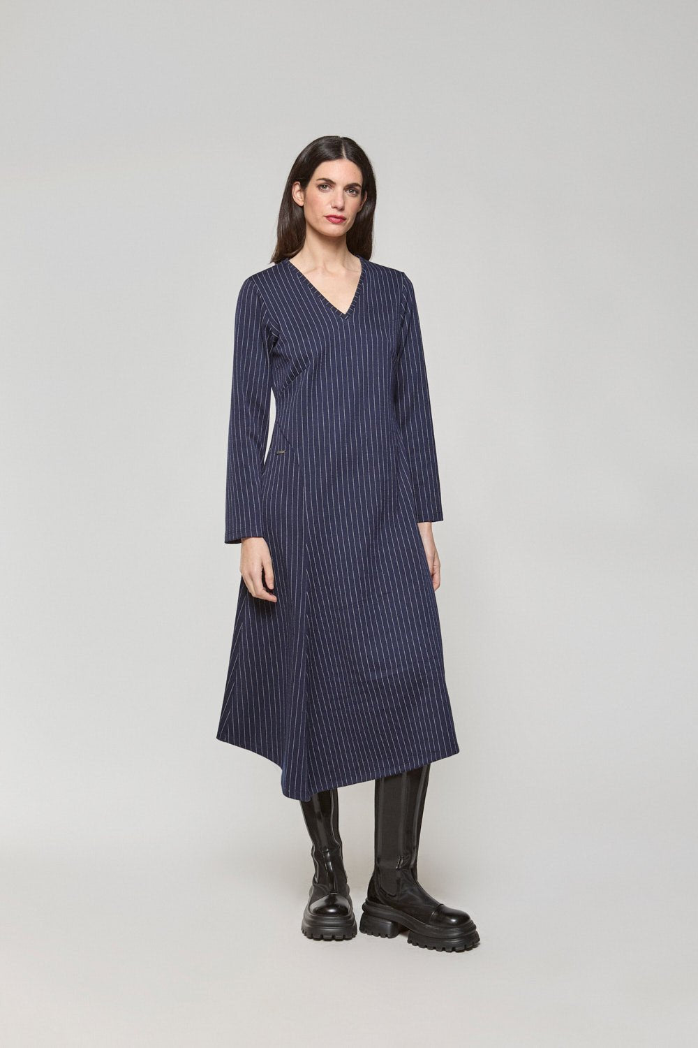 VESTIDO Y BUZOS - Mercedes de Miguel