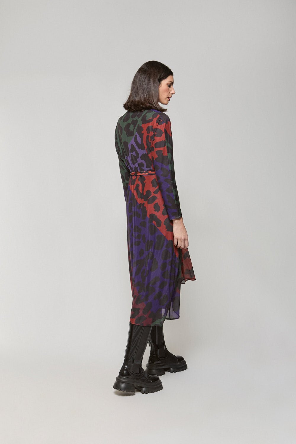VESTIDO Y BUZOS - Mercedes de Miguel