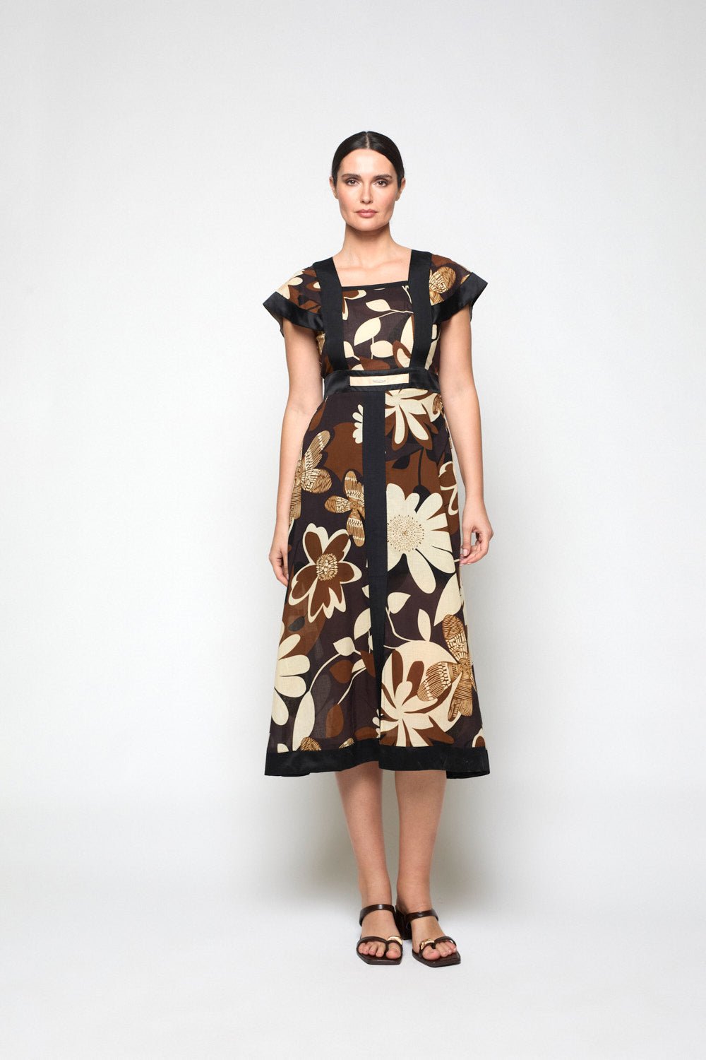 VESTIDO Y BUZOS - Mercedes de Miguel