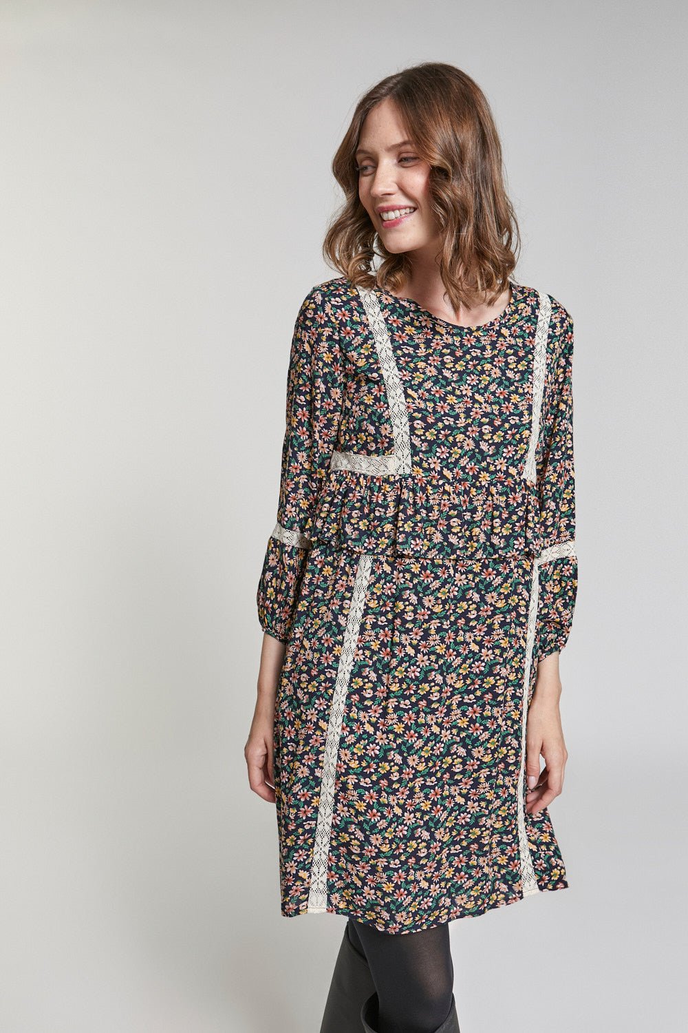 VESTIDO Y BUZOS - Mercedes de Miguel