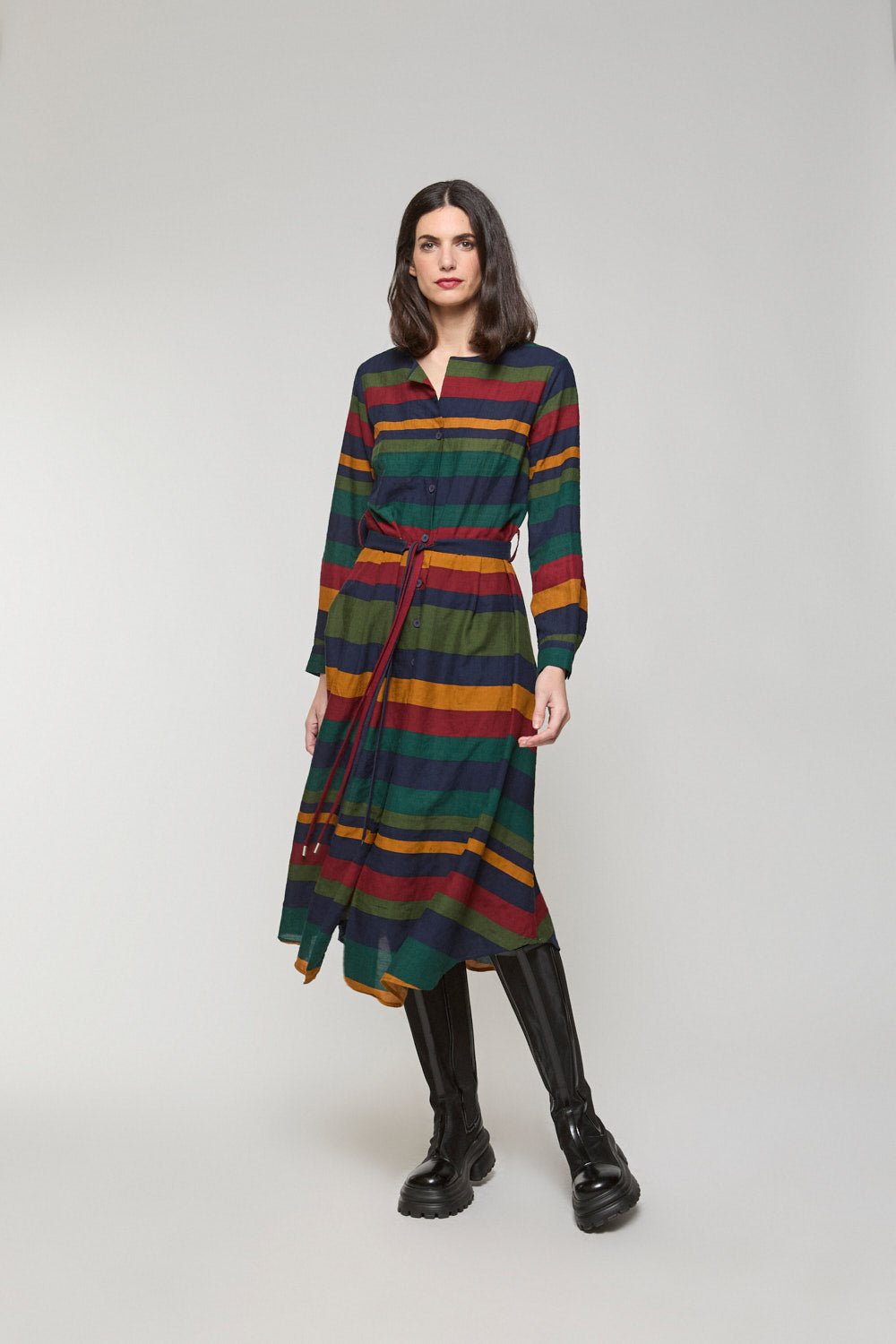 VESTIDO Y BUZOS - Mercedes de Miguel