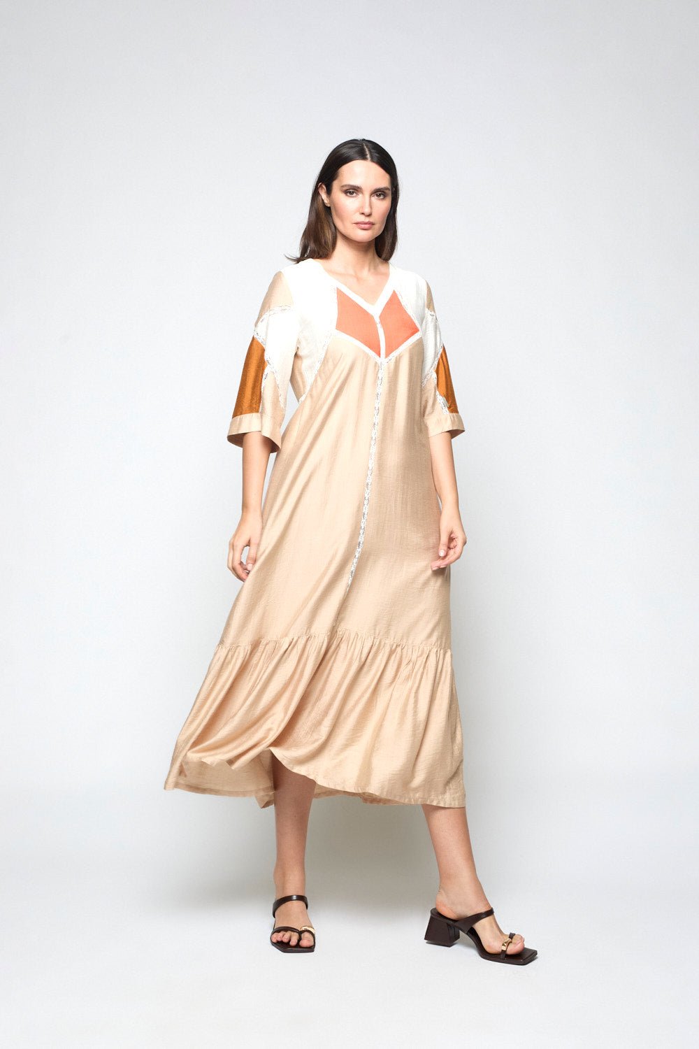 VESTIDO Y BUZOS - Mercedes de Miguel