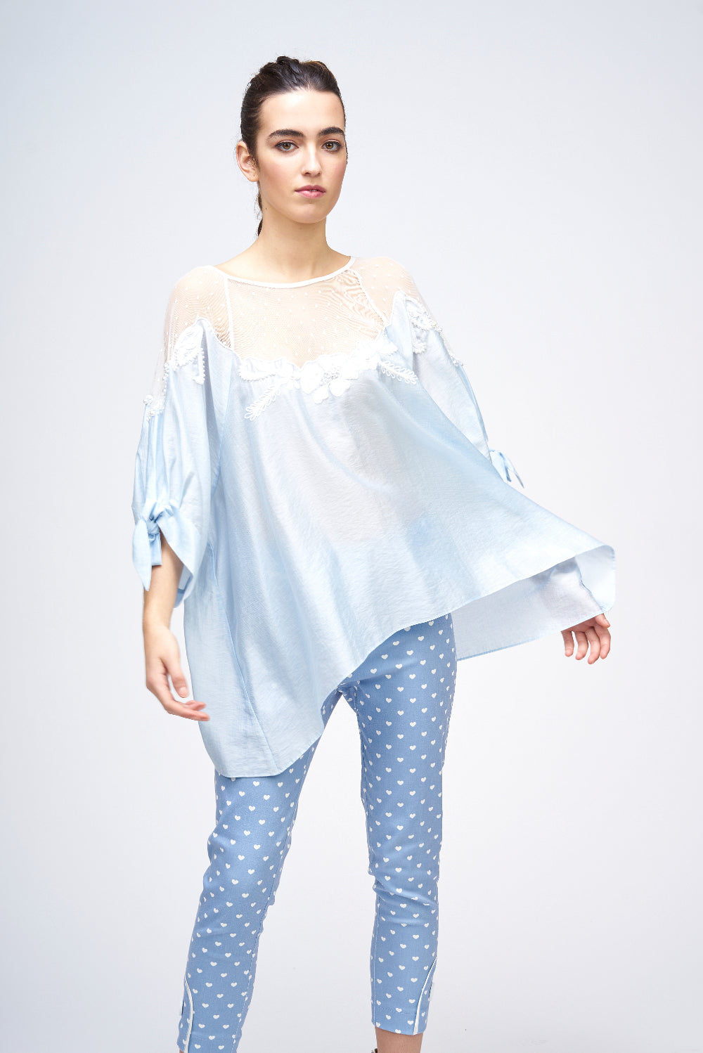 BLUSON BORDADOS Azul