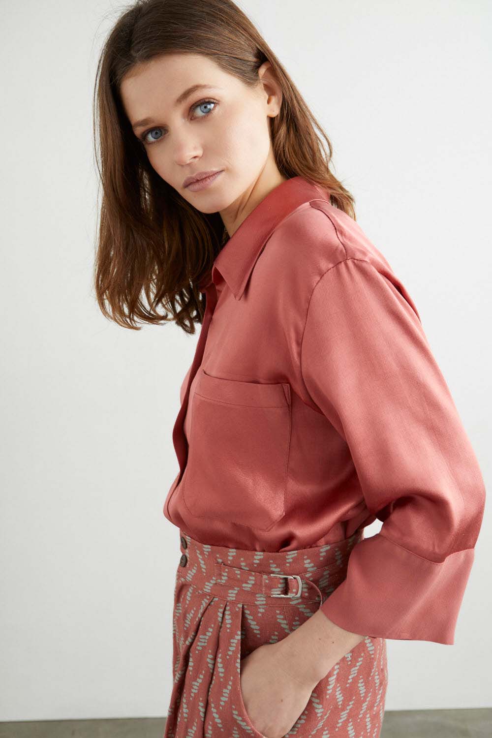 SOBRECAMISA BAKIO SATIN Teja