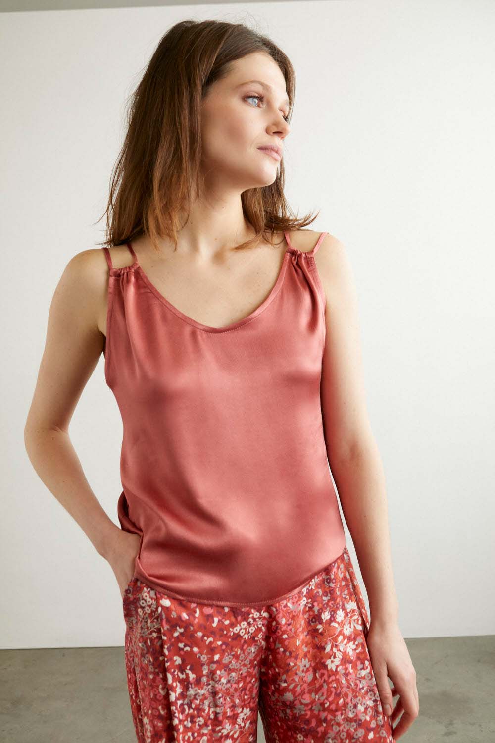 CUERPO LEUN SATIN Teja