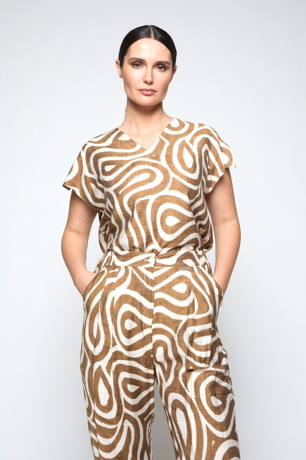 Blusa  Ekilore basic Camel