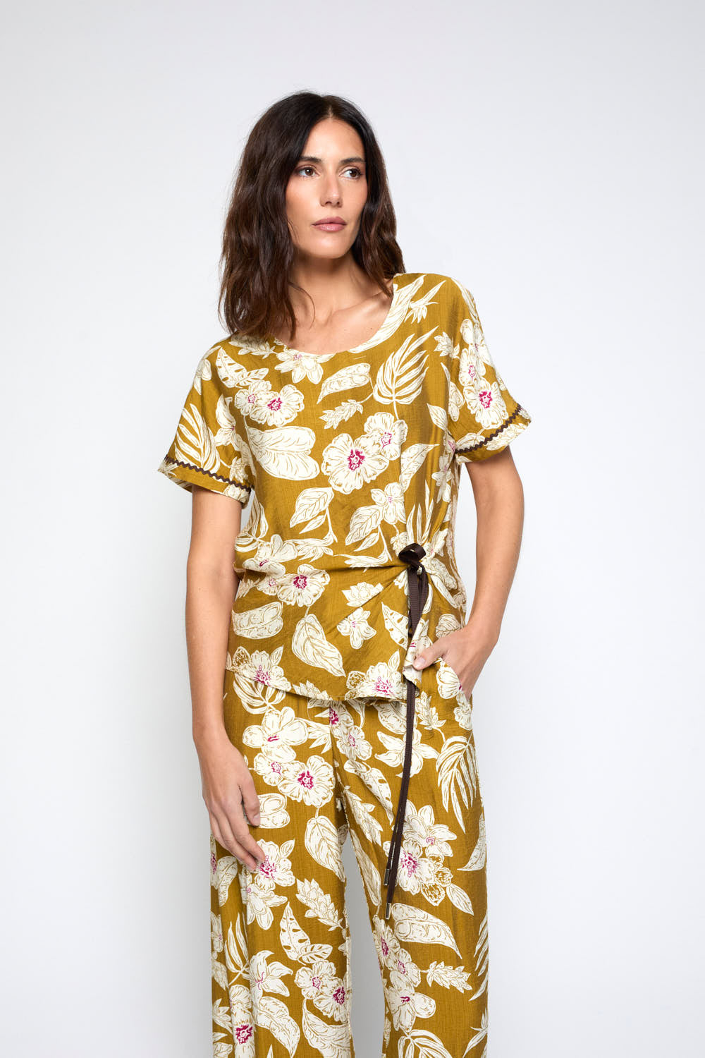 Cuerpo Gaia lazo Camel