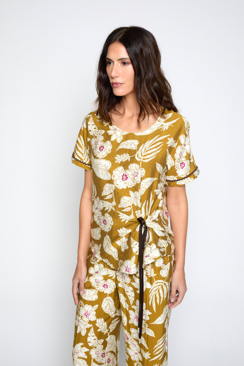 Cuerpo Gaia lazo Camel