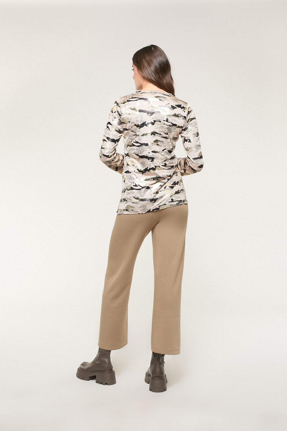 Camiseta Serpiente Micaela Dorado