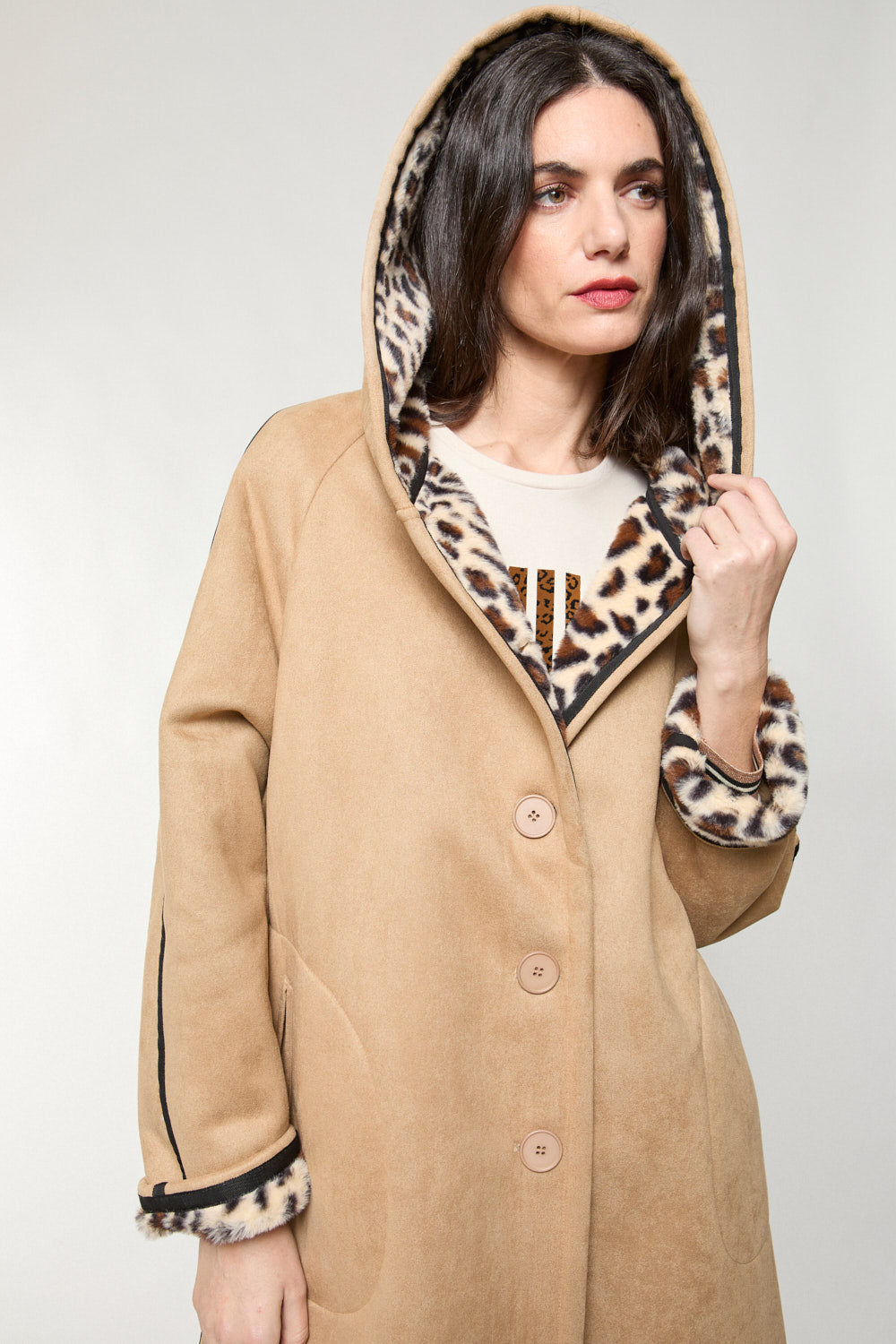 Abrigo Ziba Reversible Camel