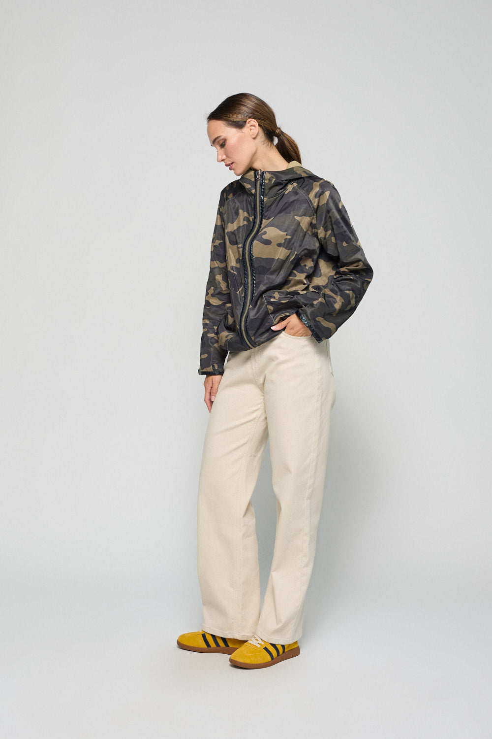 Gabardina Reversible Kira Kaki