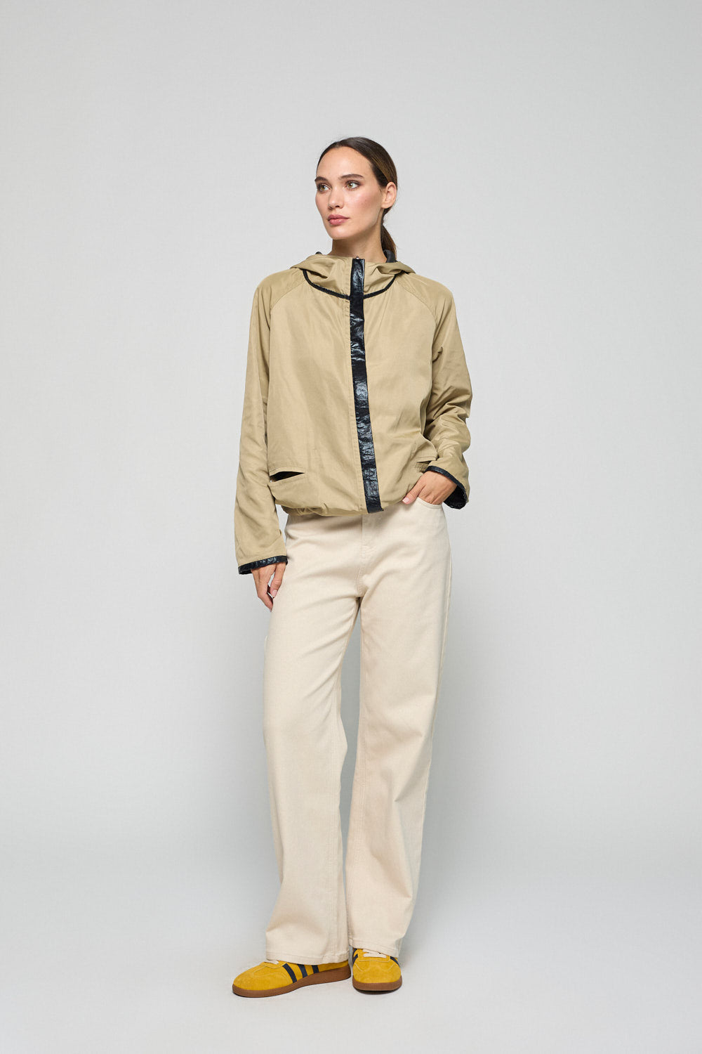 Gabardina Reversible Kira Kaki