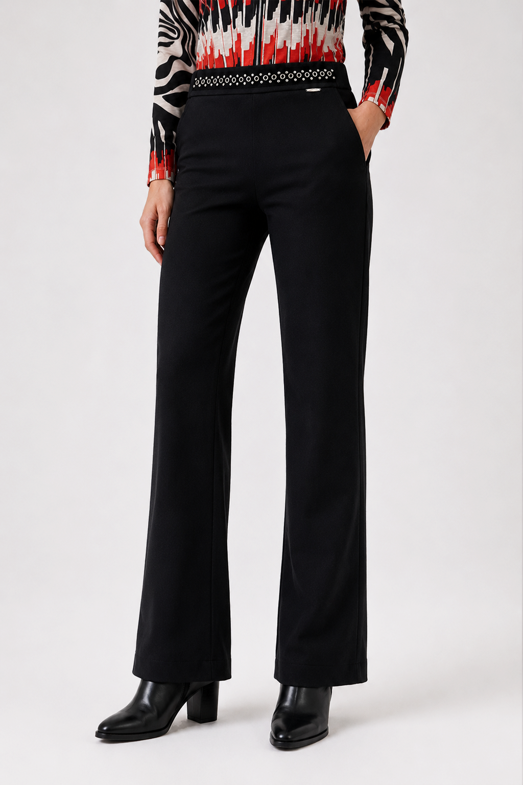 Pantalón Tachuelas Negro