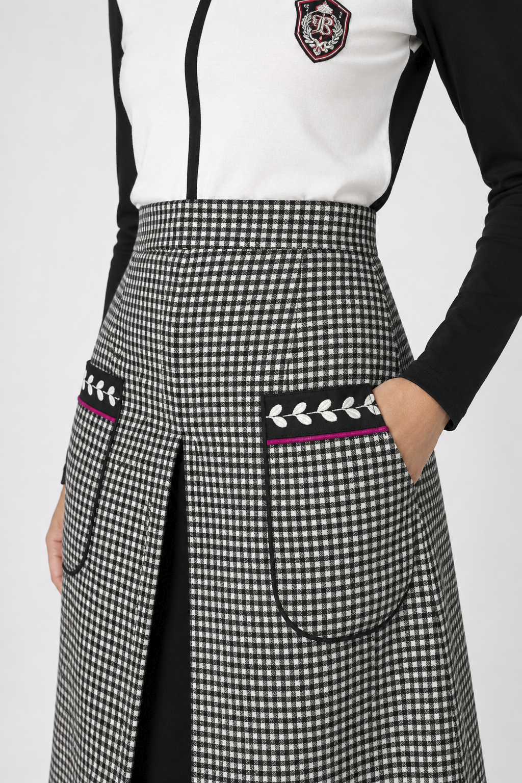 Falda Detalles Casandra Negro