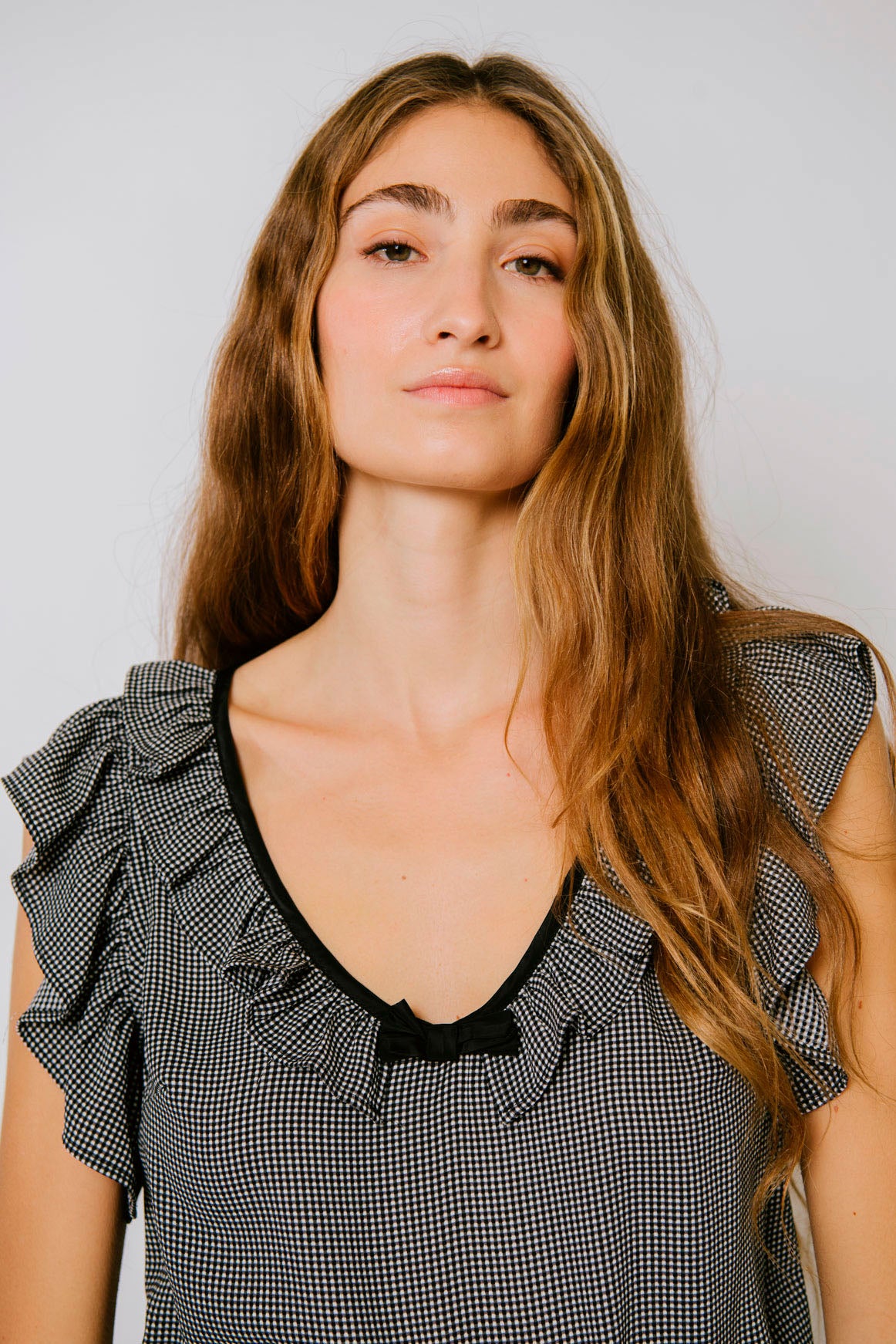 BLUSA S/M VOLANTES Negro