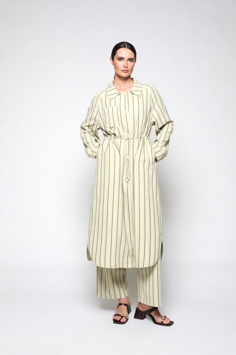 ABRIGO - Mercedes de Miguel