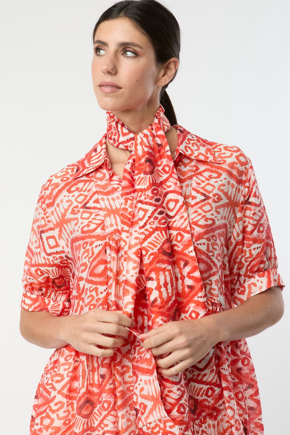 ECHARPES Y CUELLOS - Mercedes de Miguel