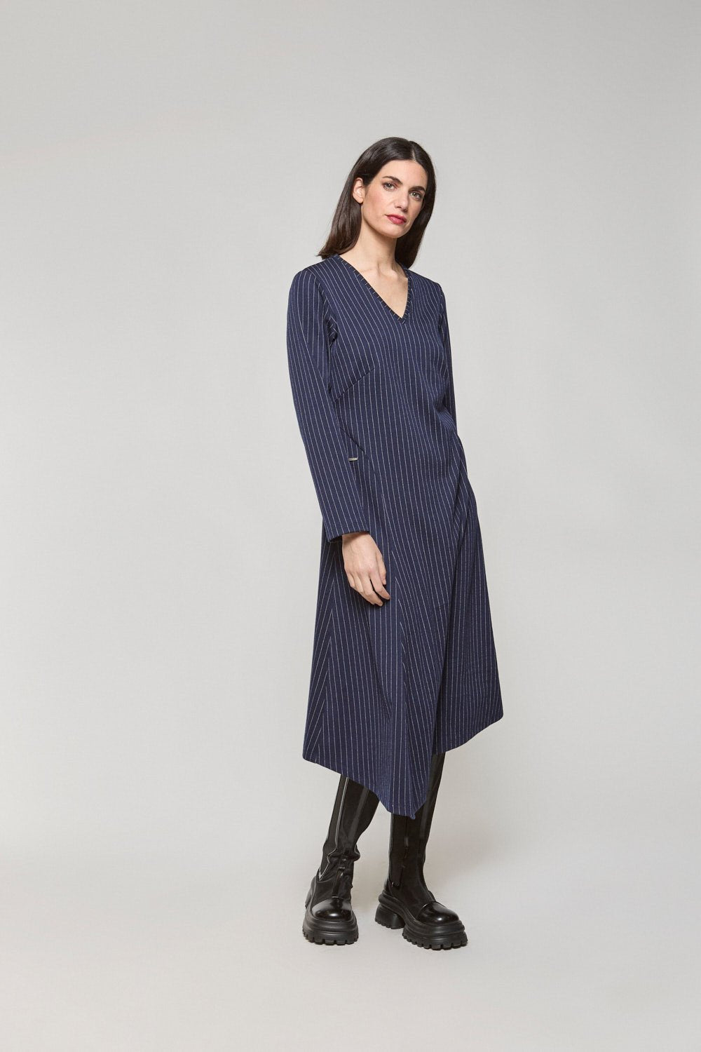 VESTIDO Y BUZOS - Mercedes de Miguel