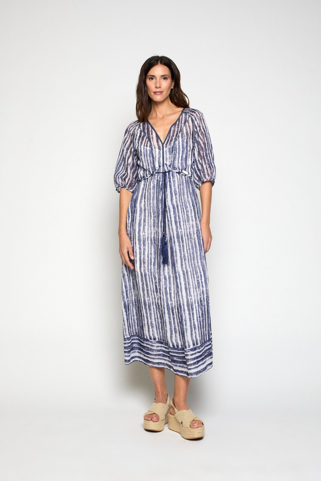 VESTIDO Y BUZOS - Mercedes de Miguel