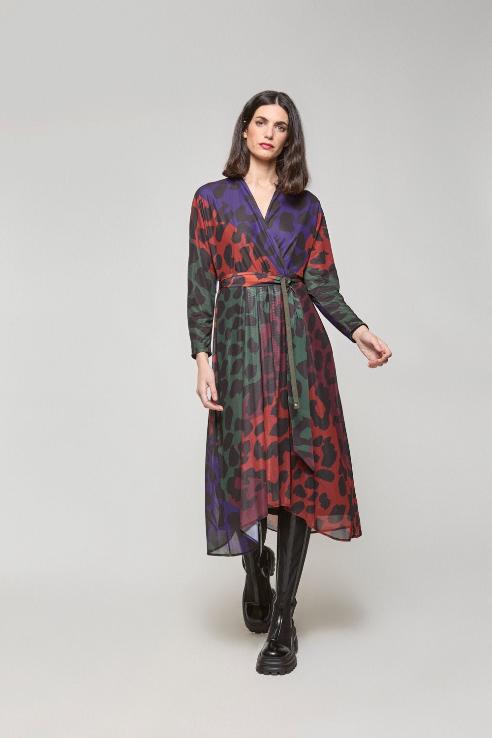 VESTIDO Y BUZOS - Mercedes de Miguel