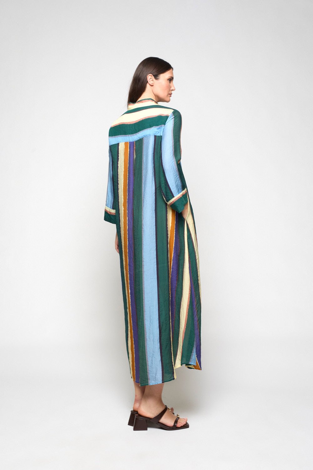 VESTIDO Y BUZOS - Mercedes de Miguel